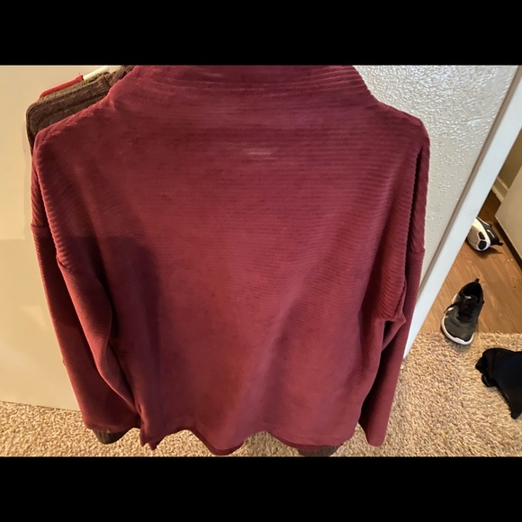 Turtle neck - Picture 3 of 4